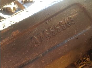 المحور الأمامي - جرار New Holland T6070 Front Axle Housing 87579152, 87633190, 87555903: صور 3