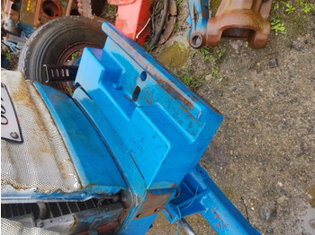 الإطارات والجنوط NEW HOLLAND