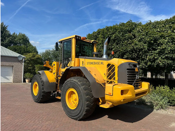 اللودر بعجل Volvo L120 F: صور 2