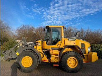 اللودر بعجل VOLVO L70H