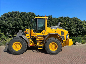 اللودر بعجل VOLVO L70H