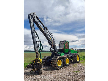 الحصادات JOHN DEERE