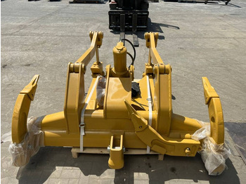 حراث تحت التربة CATERPILLAR