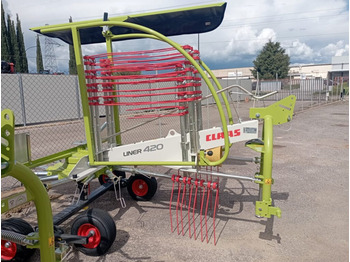 لمّامَة القش CLAAS Liner