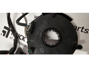 قطع الغيار - شاحنة جديد MAN MAN TGX / TGS EURO6 steering controllers set, driving position buttons, steering column switch, steering stalk 81255016035, 81464306026, 81258056006, 81255090159, 81255090188, 81259370064, 81258056005: صور 5 قطع الغيار - شاحنة جديد MAN MAN TGX / TGS EURO6 steering controllers set, driving position buttons, steering column switch, steering stalk 81255016035, 81464306026, 81258056006, 81255090159, 81255090188, 81259370064, 81258056005: صور 5