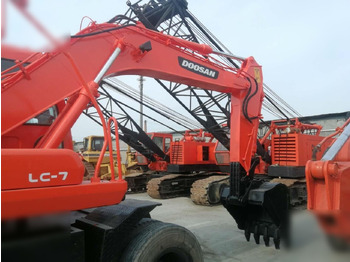 حفارة على عجلات DOOSAN DH150W-7: صور 2