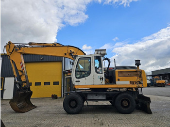 حفارة على عجلات LIEBHERR A 914
