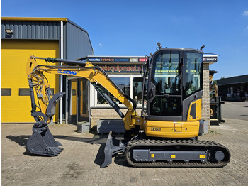 حفارة مصغرة XCMG XE35U