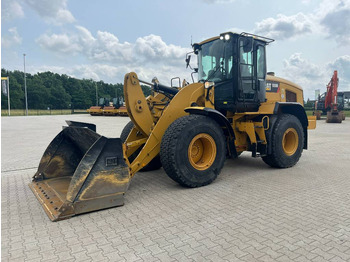 اللودر بعجل CATERPILLAR 926M