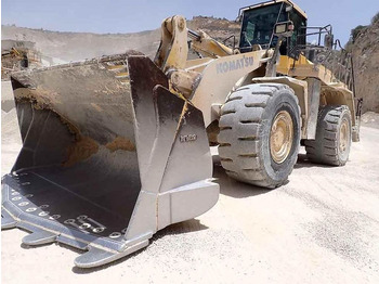 اللودر بعجل KOMATSU WA600