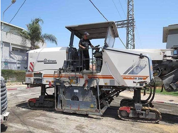 ماكينات لصقل الأسفلت Wirtgen W200: صور 3 ماكينات لصقل الأسفلت Wirtgen W200: صور 3