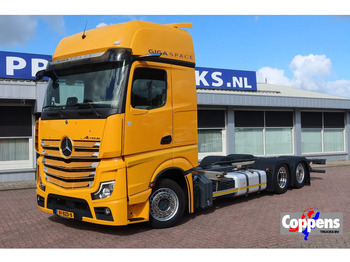 الشاسيه شاحنة MERCEDES-BENZ Actros 2642