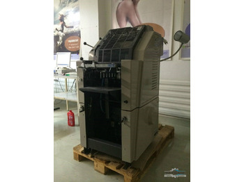 ماكينة طباعة أوفست