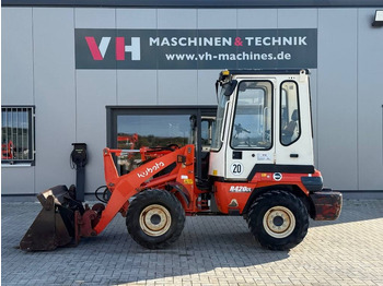 اللودر بعجل KUBOTA