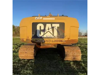 حفارة CATERPILLAR 320D2