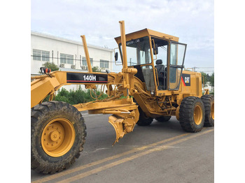 آلة تسوية الأرض CATERPILLAR 140H
