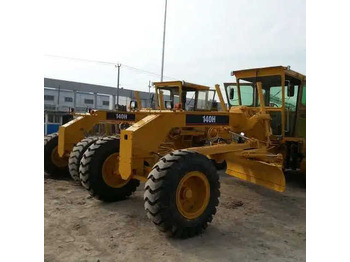 آلة تسوية الأرض CATERPILLAR 140H