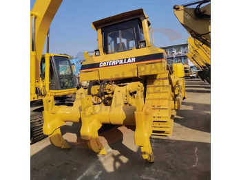 بلدوزر CATERPILLAR D8R