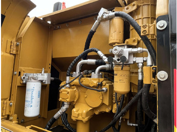 حفارة Used Cat Excavator CAT 320D High Quality Japan Used Construction Machine 20ton Excavator cat320d for sale: صور 5 حفارة Used Cat Excavator CAT 320D High Quality Japan Used Construction Machine 20ton Excavator cat320d for sale: صور 5