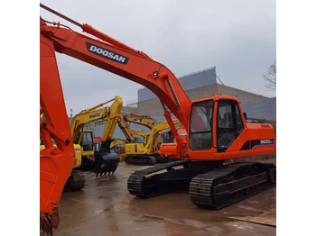 حفارات زحافة DOOSAN DH220