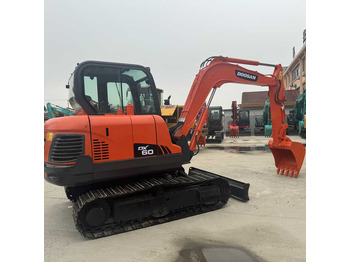 حفارات زحافة DOOSAN DX60-9C
