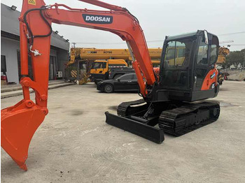 تأجير Used Excavator Doosan Dx60 Excavators Earth-moving Machinery Doosan Dx60 Dx80 Dx75 Dx225 Dh55 Dx60-9c for Sale Used Excavator Doosan Dx60 Excavators Earth-moving Machinery Doosan Dx60 Dx80 Dx75 Dx225 Dh55 Dx60-9c for Sale: صور 5 تأجير Used Excavator Doosan Dx60 Excavators Earth-moving Machinery Doosan Dx60 Dx80 Dx75 Dx225 Dh55 Dx60-9c for Sale Used Excavator Doosan Dx60 Excavators Earth-moving Machinery Doosan Dx60 Dx80 Dx75 Dx225 Dh55 Dx60-9c for Sale: صور 5