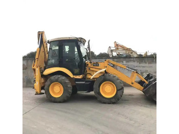 حفار متعدد الاستخدام JCB 3CX