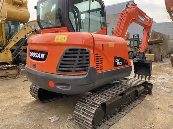 حفارات زحافة Used excavator Doosan DX60 with excellent working condition on sale Used Doosan DX60 excavator, Doosan DX60 mini excavators: صور 4 حفارات زحافة Used excavator Doosan DX60 with excellent working condition on sale Used Doosan DX60 excavator, Doosan DX60 mini excavators: صور 4