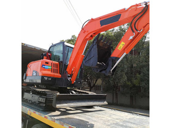 حفارات زحافة DOOSAN DX225