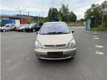 سيدان CITROËN