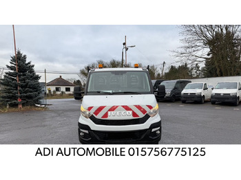 الشاحنات الصغيرة المسطحة IVECO Daily 50c15