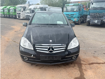 سيارة MERCEDES-BENZ