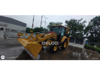 حفار متعدد الاستخدام CATERPILLAR