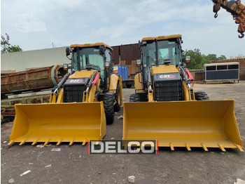 حفار متعدد الاستخدام CATERPILLAR