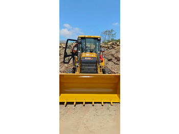 حفار متعدد الاستخدام جديد CATERPILLAR 424: صور 3 حفار متعدد الاستخدام جديد CATERPILLAR 424: صور 3