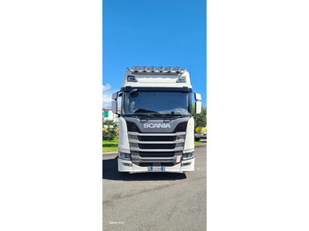 شاحنة جرار SCANIA R 500