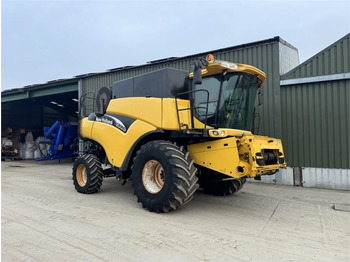 معدات آلة حصاد NEW HOLLAND CR900