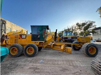 آلة تسوية الأرض CATERPILLAR 140H