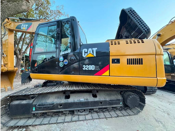 حفارات زحافة CATERPILLAR 320D