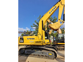 حفارات زحافة KOMATSU PC220