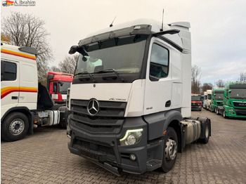 شاحنة جرار MERCEDES-BENZ Actros 1846