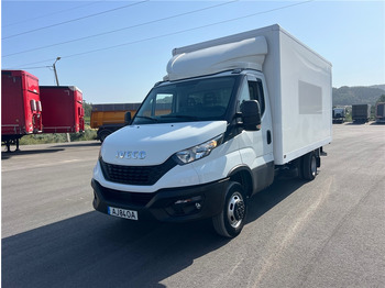 بصندوق مغلق شاحنة IVECO Daily 35c16