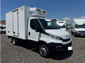 الشاحنات الصغيرة المبردة IVECO Daily 35c18
