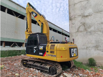 حفارات زحافة CATERPILLAR 320D2
