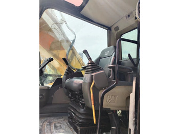حفارات زحافة CATERPILLAR 320D: صور 3 حفارات زحافة CATERPILLAR 320D: صور 3
