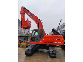 حفارات زحافة DOOSAN DX225LCA