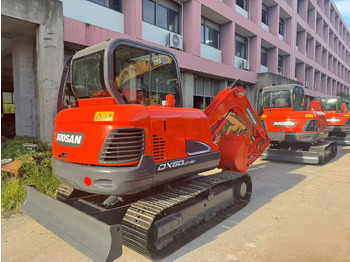 حفارة مصغرة DOOSAN DX60