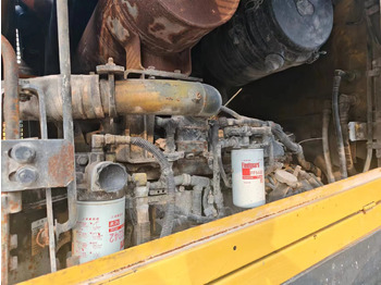 اللودر بعجل KOMATSU WA380-6: صور 5