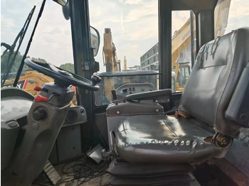 اللودر بعجل KOMATSU WA380-6: صور 4