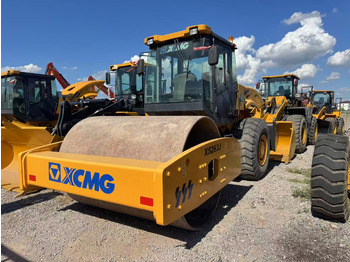 مدحلة الأسفلت XCMG XS263J